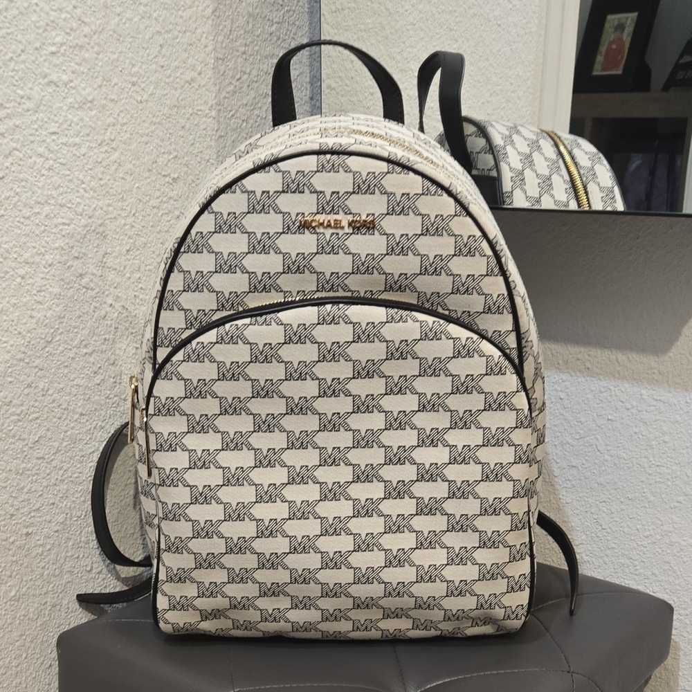 Michael Kors White and Black Women's Backpack